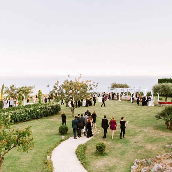 lisa greg italy wedding cocktail hour grass outdoor lisa greg italy wedding cocktail hour grass outdoor