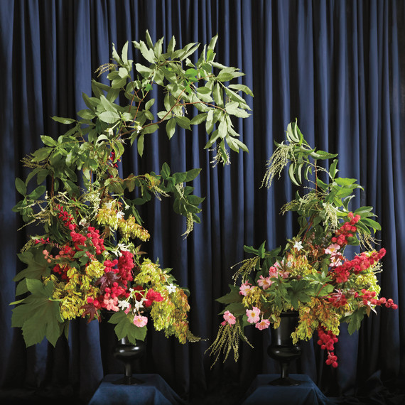 navy-curtain-and-arrangement-035-exp-4-d111438.jpg