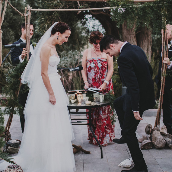 12 Unique Wedding Traditions From Around The World Martha Tamara Brett Wedding Ceremony 1235 S112120 0915 Jpg