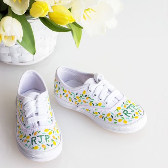 david_stark_design_diy_monogrammed_shoes_1_intro.jpg