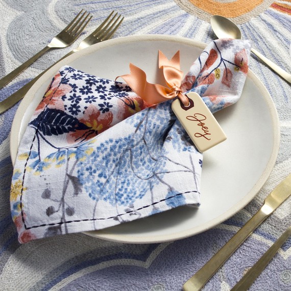 Porcelain Hang Tag: Final