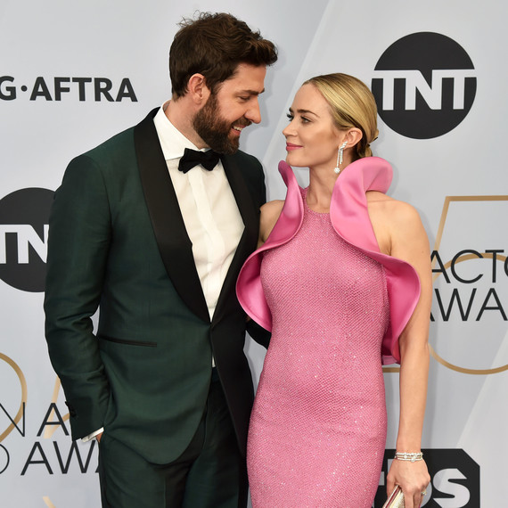 emily blunt and john krasinski on the sag awards red carpet emily blunt and john krasinski on the sag awards red carpet