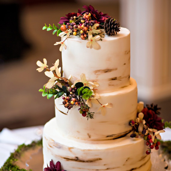 Unique Flavor Combinations for Your Fall  Wedding  Cake  