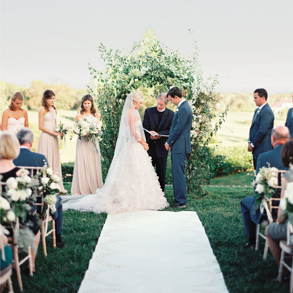 How To Hire A Wedding Officiant Martha Stewart Weddings