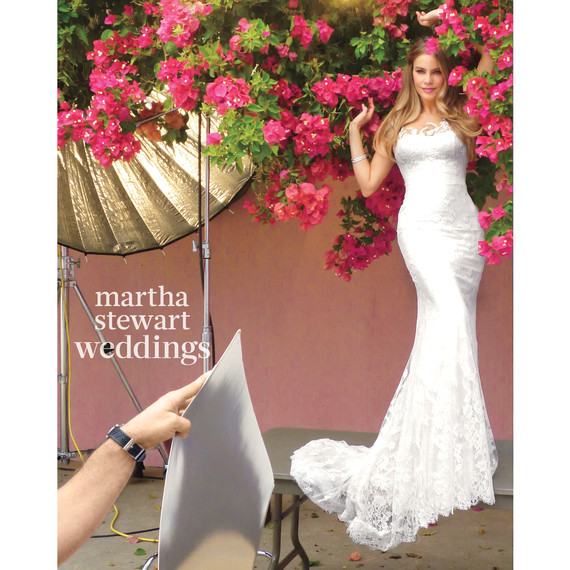 sofia-vergara-behind-the-scenes-s112365-vert-0815.jpg