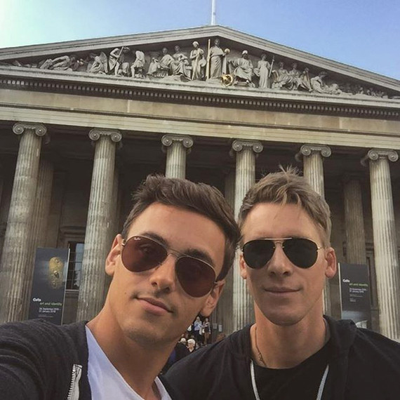 tom-daley-dustin-lance-black-engaged-britain-1015.jpg