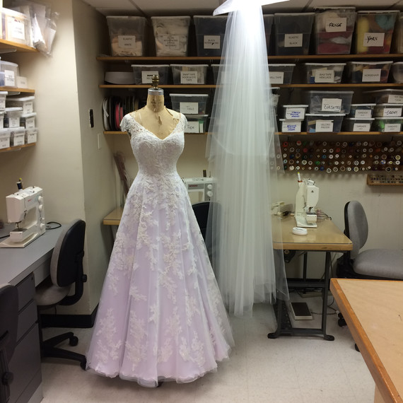 Lauren Roseman SNL Designer Wedding Dress Lauren Roseman SNL Designer Wedding Dress