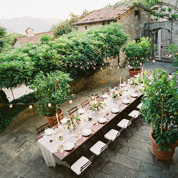 kelly pete wedding outdoor reception banquet table kelly pete wedding outdoor reception banquet table