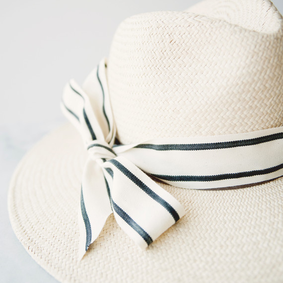 claire-thomas-bridal-shower-derby-diy-hat-ribbon-0814.jpg