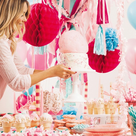 darcys-diary-lauren-conrad-celebrate-party-scene-0316.jpg