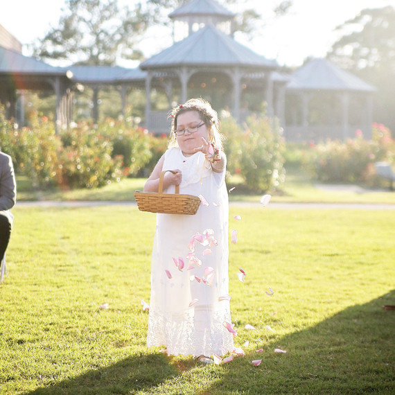 survivor flower girl wedding tossing petals survivor flower girl wedding tossing petals