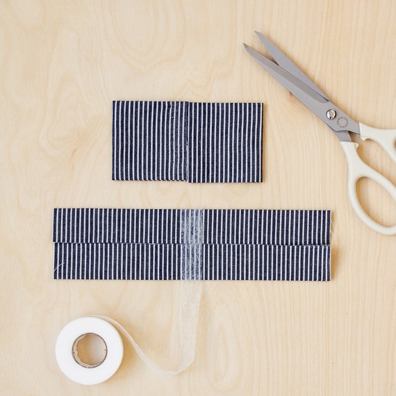 davidstarkdesign_mscont_diybowtie_stitchwitchlrgpieces_step-2.jpg (skyword:312903)