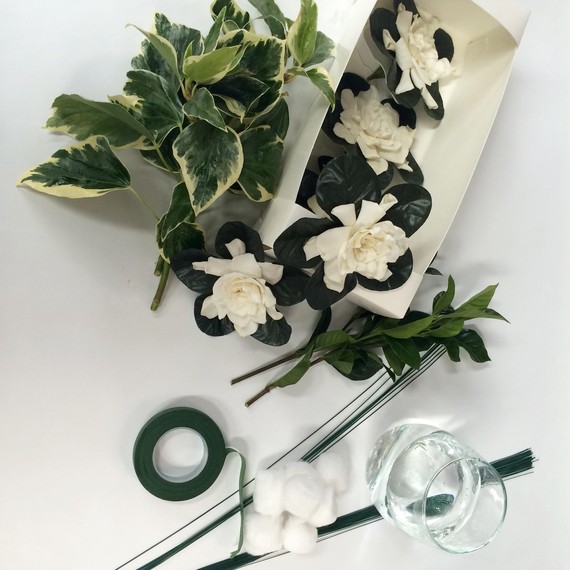 ron-wendt-cascading-bouquet-gardenias-1-materials-0616.jpg