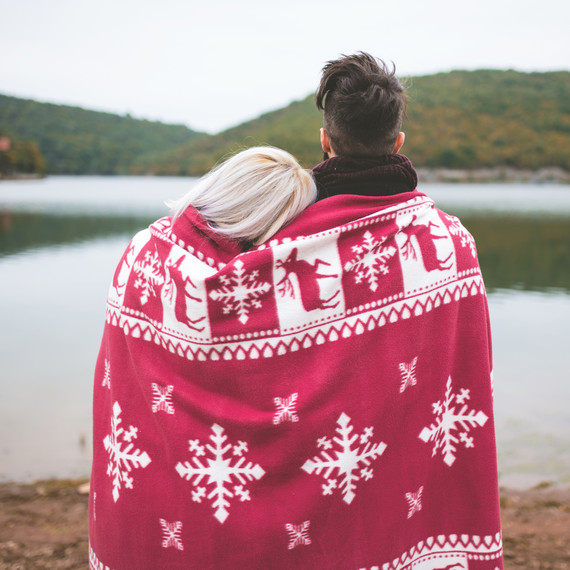 holiday-proposal-couple-wrapped-in-blanket-romantic-1215.jpg