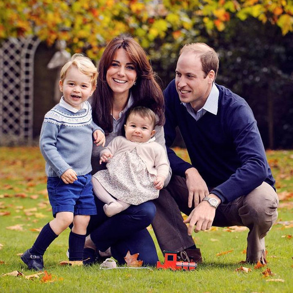 Prince William And Ss Kate Just Planned Your French Honeymoon Prince William Ss Kate Anniversary Family Photo 0416