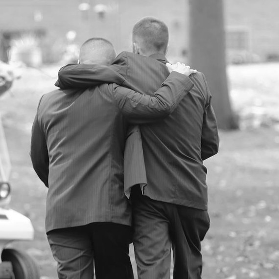 viral-wedding-news-dad-stepdad-walk-down-aisle-backs-0915.jpg