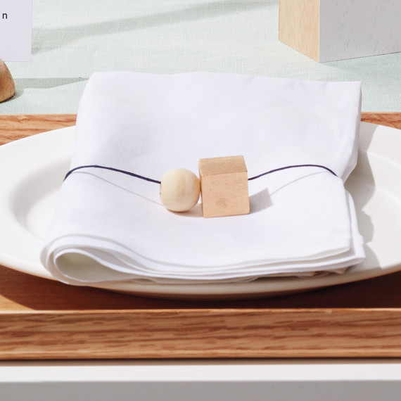wooden-block-table-setting-napkin-rings-254-d111930-su15-0615.jpg