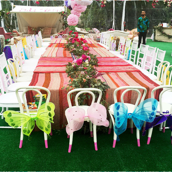 beyonce-blue-ivy-birthday-bridal-shower-inspo-table-setting-0416.jpg