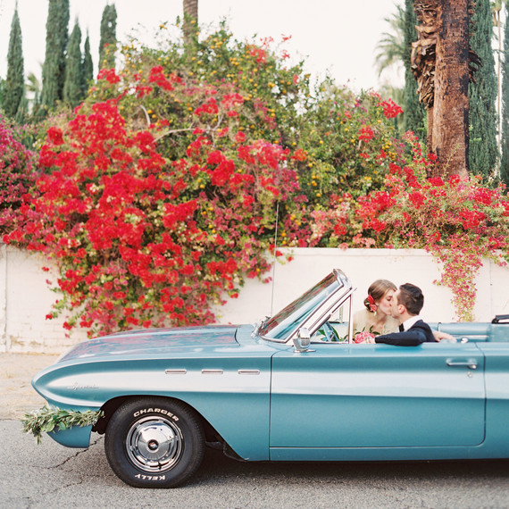 kelly-jeff-wedding-palm-springs-vintage-getaway-car-0805-s112234.jpg
