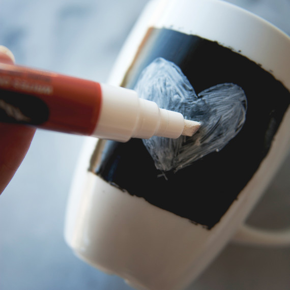 claire-thomas-bridal-shower-tea-diy-coffee-mug-chalk-drawing-0814.jpg