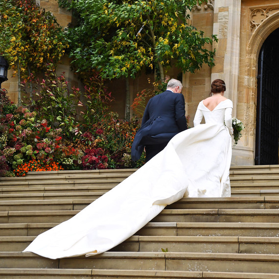 princess eugenie wedding dress train princess eugenie wedding dress train