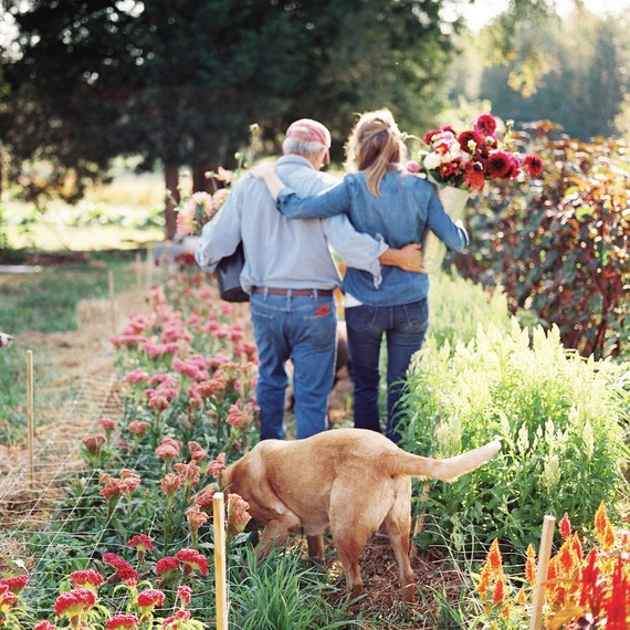 stephanie-mike-wedding-north-carolina-bride-dad-farm-dog-flower-field-87-s112048.jpg